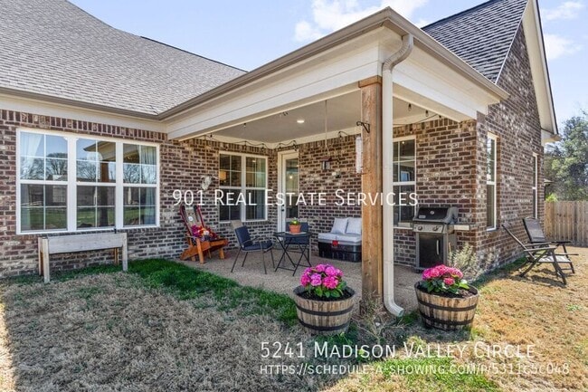 Building Photo - 5241 Madison Vly Ln