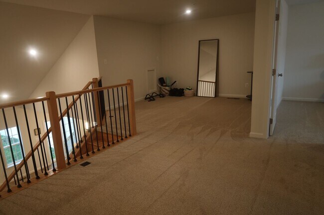Building Photo - 2925 Fence Buster Ct