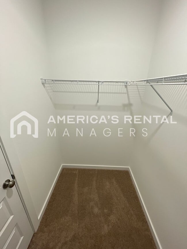 Building Photo - Home for Rent in Oak Grove, AL!!! View with 48 Hours Notice!