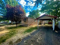 Building Photo - Newly Remodeled 3-Bedroom on Fully-Fenced Lot