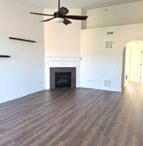 Building Photo - 16600 Liberty Cir