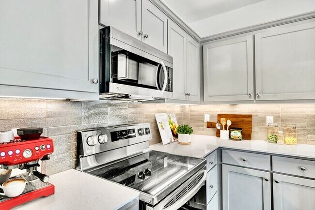 Building Photo - NOW OFFERING FIRST MONTH FREE W/ 12 MONTH LEASE - Luxury 3 Bedroom 2.5 Bath Townhome in Bullard, TX!