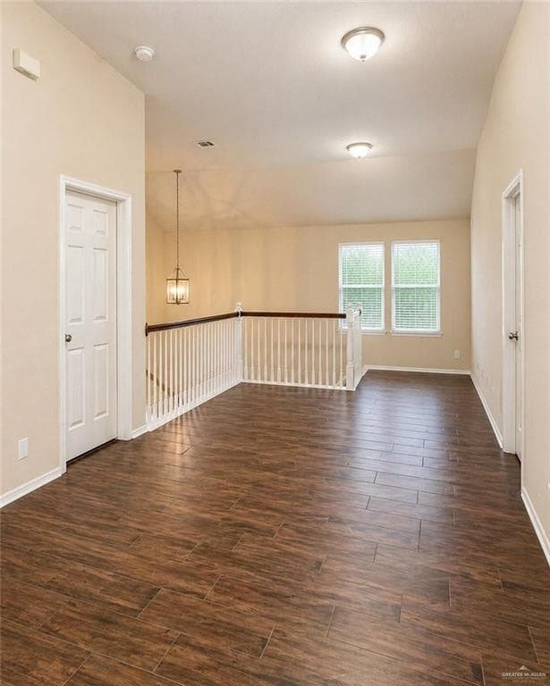 Building Photo - 11 San Angelo St