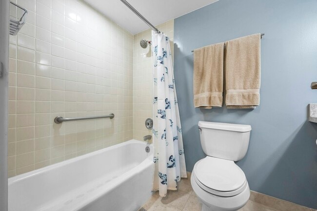 Building Photo - 300 Wai Nani Way