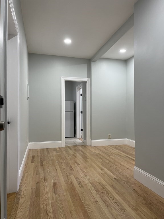 Building Photo - 86 Glenville Ave