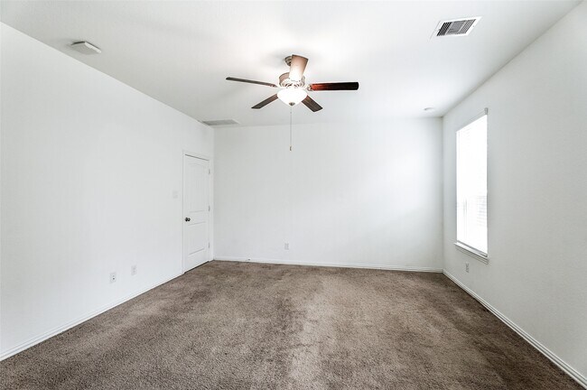 Building Photo - 9011 Beacon Mill Dr