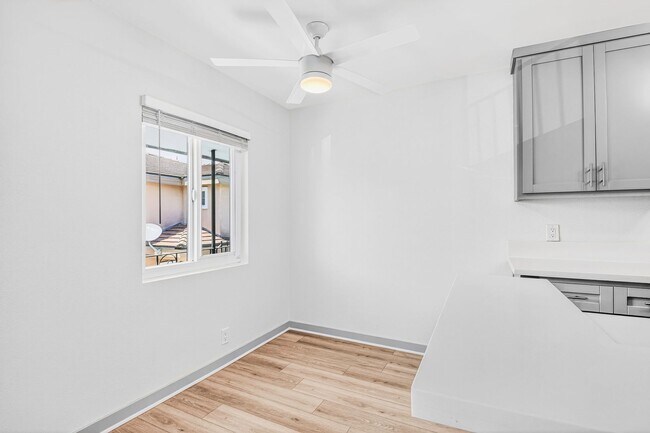 Interior Photo - 359 East Esther Street