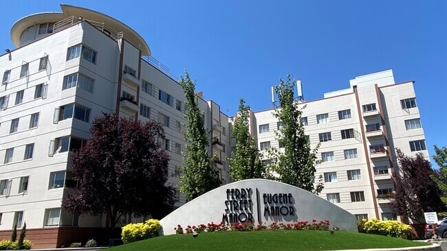 Building Photo - Eugene Manor Apartments