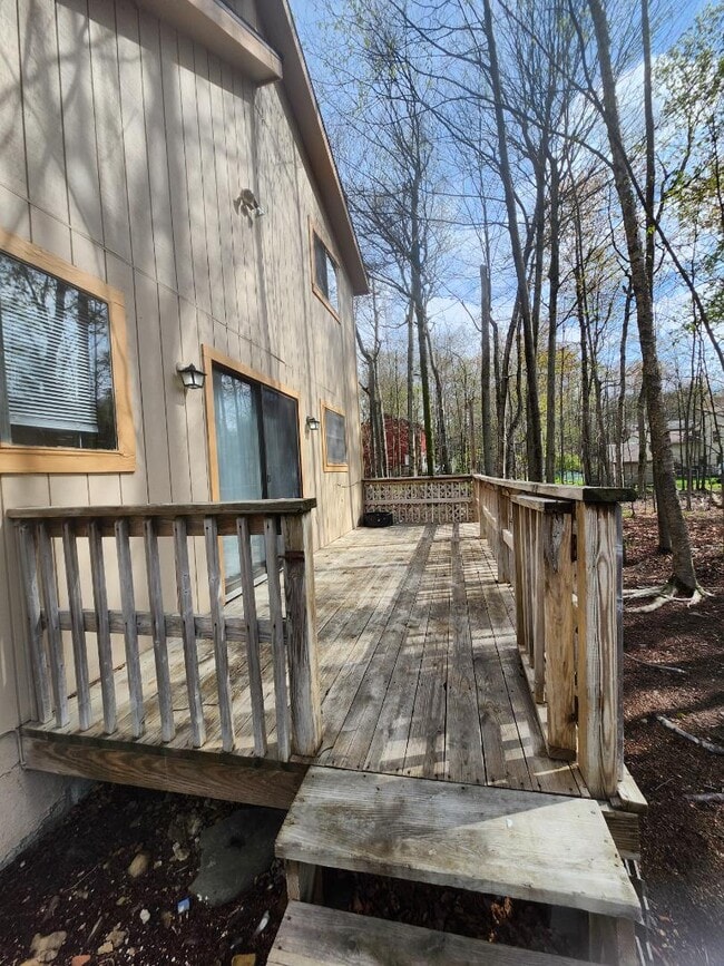 Building Photo - 940 Country Pl Dr