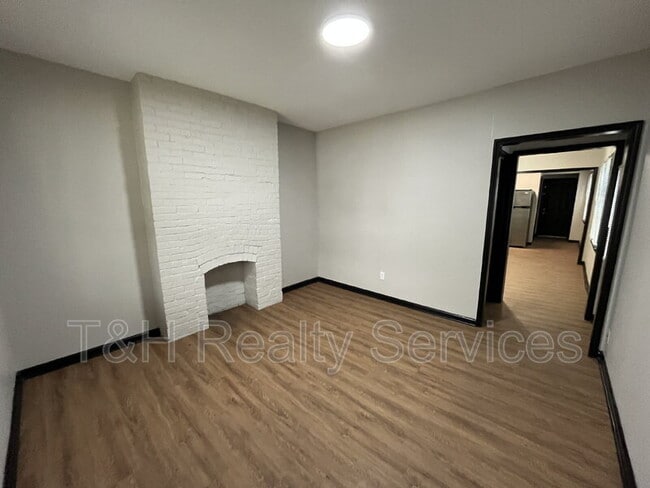 Building Photo - 1409 S Alabama St