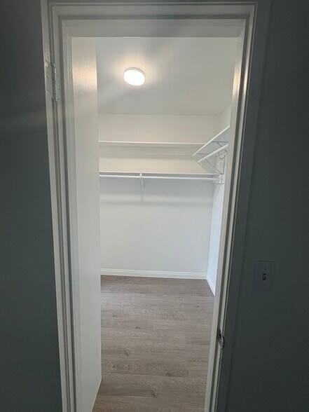 Building Photo - 5718 Ravenspur Dr