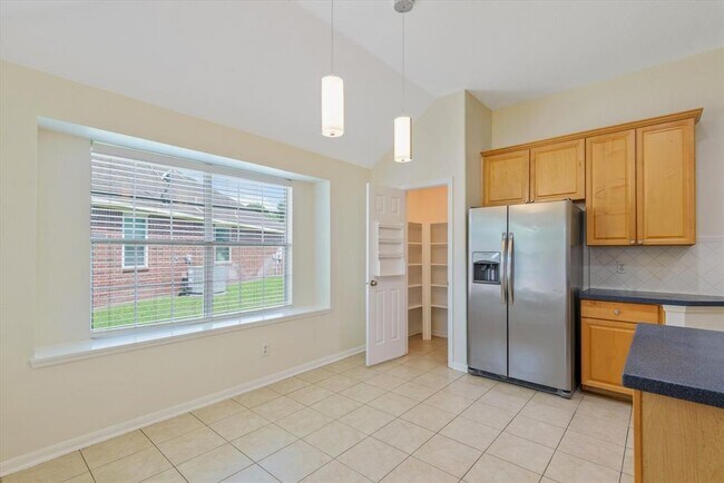 Building Photo - 10222 Squirehill Ct