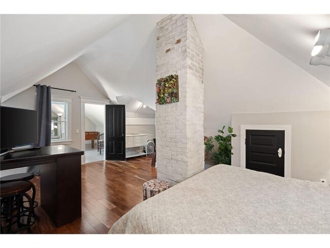 Building Photo - 2713 Garfield Ave