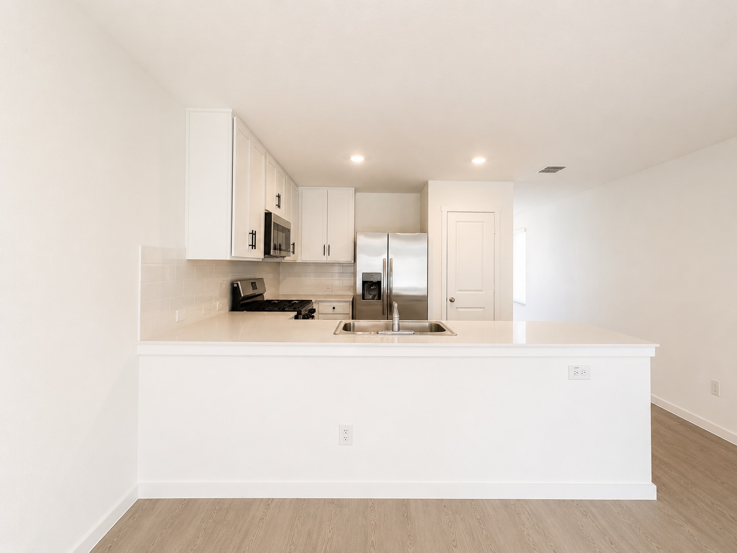 Building Photo - 3137 Campeiro Ave