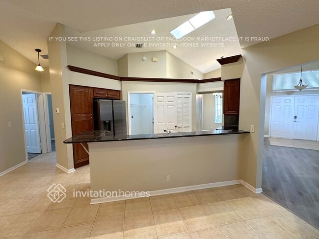 Building Photo - 13036 Meadowbreeze Dr