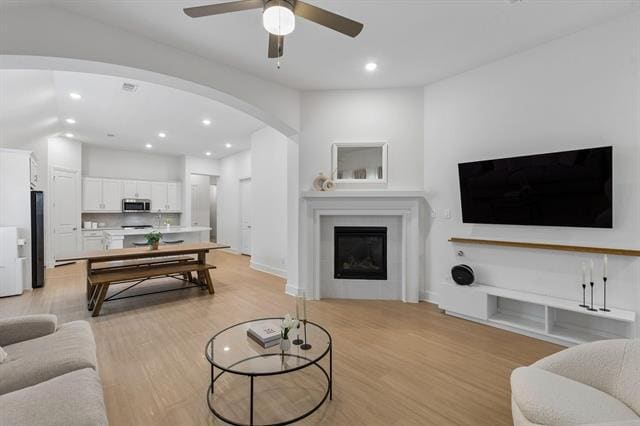 Building Photo - 1613 Sandhill Ln