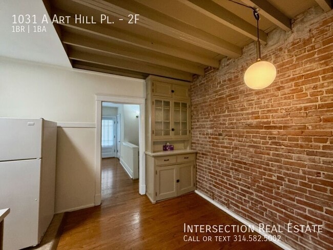 Building Photo - 1031 Art Hill Pl