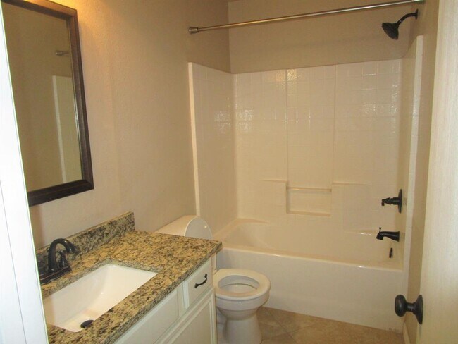Building Photo - 314 Lake Texoma Dr
