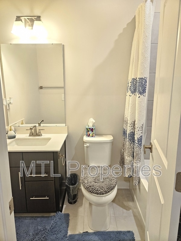 Building Photo - 3712 Ellington St