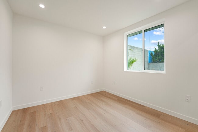 Building Photo - Charming 3 Bedroom Home for Rent in Los Angeles