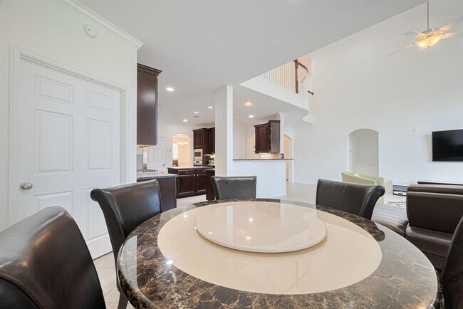 Building Photo - 5318 Kristen Cir