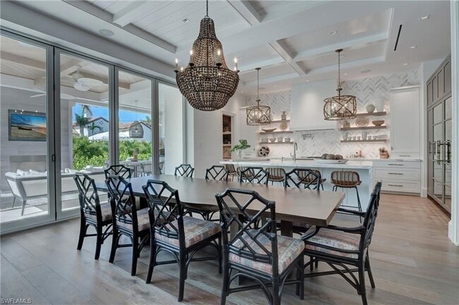 Building Photo - 2020 Gordon Dr