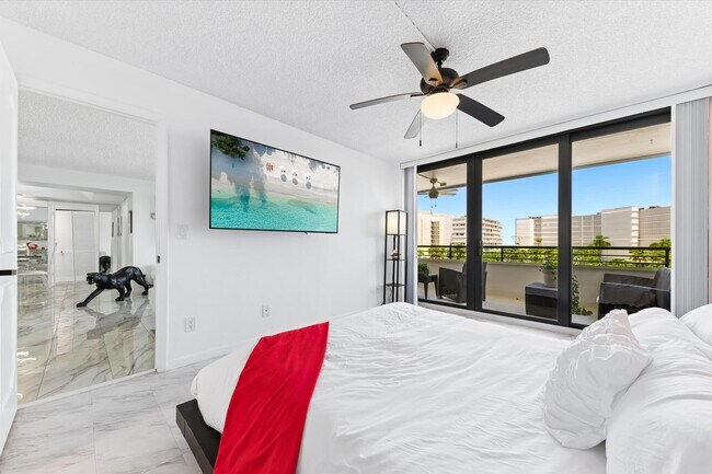Building Photo - 3589 S Ocean Blvd