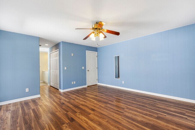 Building Photo - Charming Renovated 4BR/3BA Single Family Home