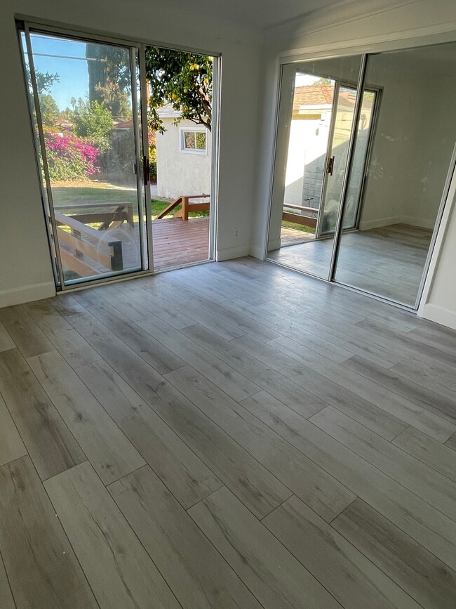 3rd bedroom - 5016 Enfield Ave