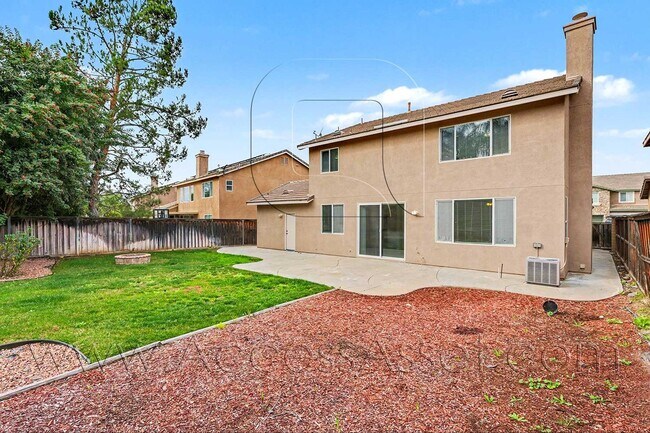 Building Photo - Inviting 4-Bed, 3-Bath Home In Sunny Winchester!