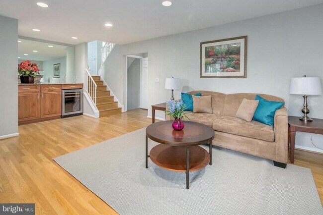 Building Photo - 26 Lily Pond Ct