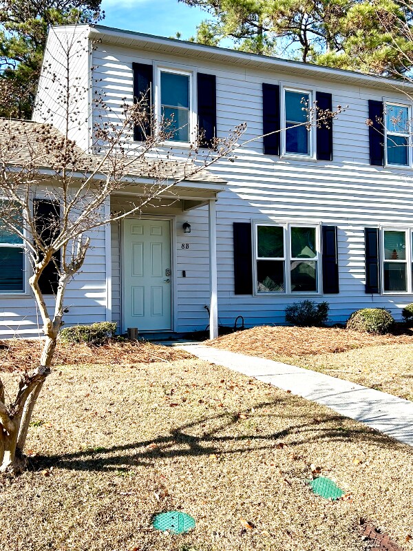 Building Photo - 8 Port W Ct