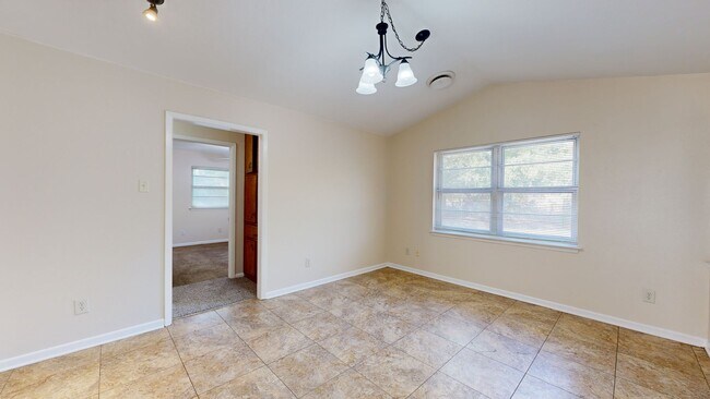 Building Photo - SPACIOUS HOUSE FOR RENT!!!