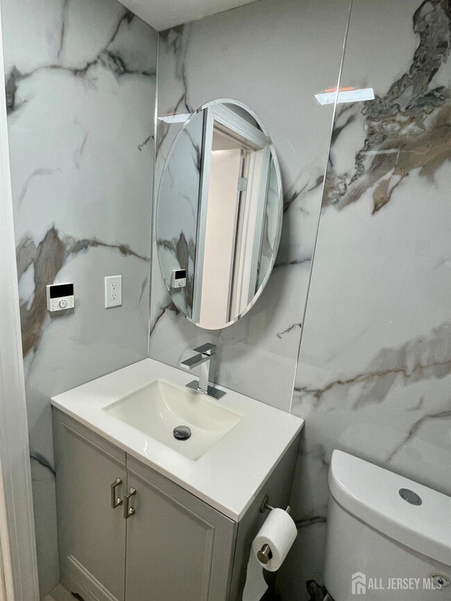 Building Photo - 1307 cricket Ln