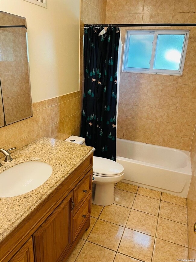 Building Photo - 40 Willets Dr