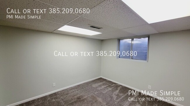 Building Photo - Beautiful, spacious 4 bedroom home in Tayl...