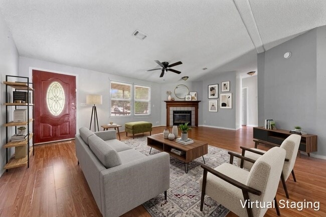 Building Photo - 15807 Cypress Garden Dr