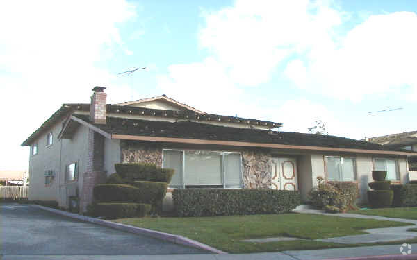 Building Photo - 511 Granger Ter