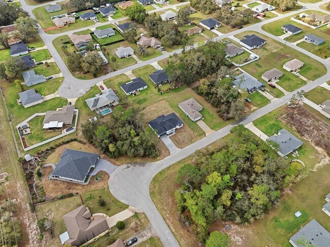 Building Photo - 13975 SW 27 Ct Rd