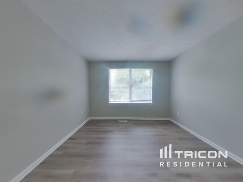 Building Photo - 4111 Lancaster Cir