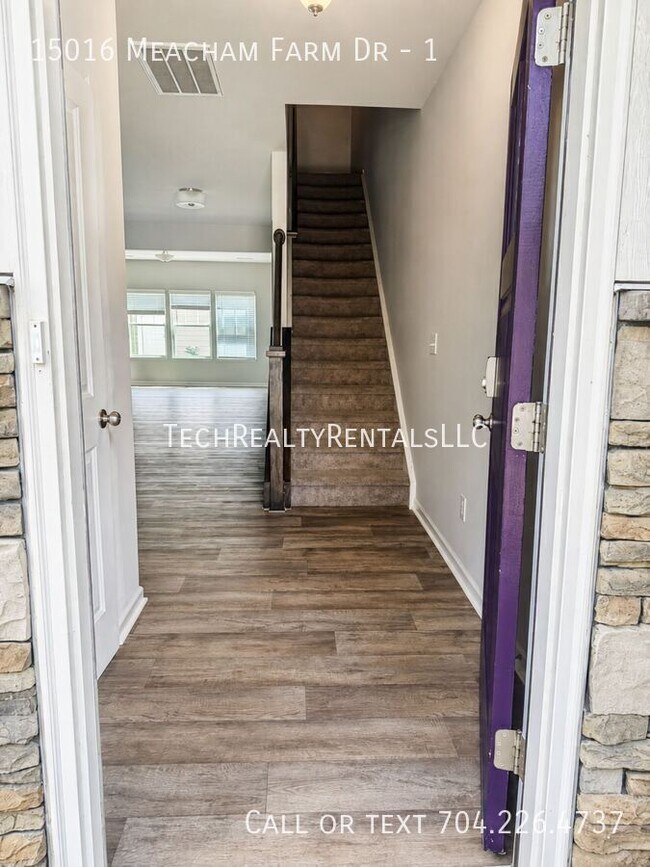 Building Photo - 15016 Meacham Farm Dr