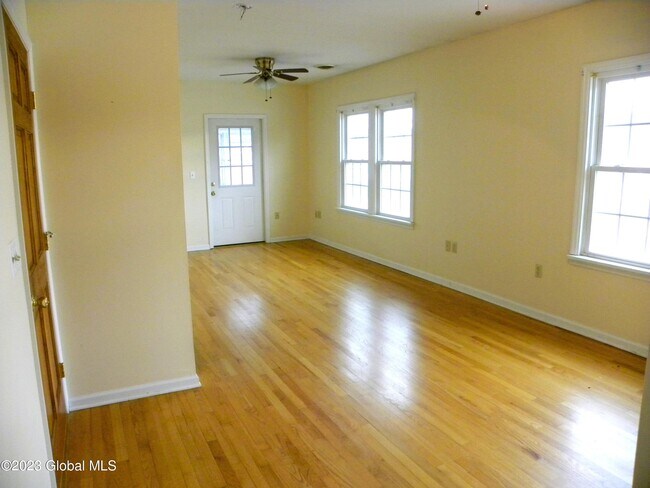 Building Photo - 1204 Washington Ave