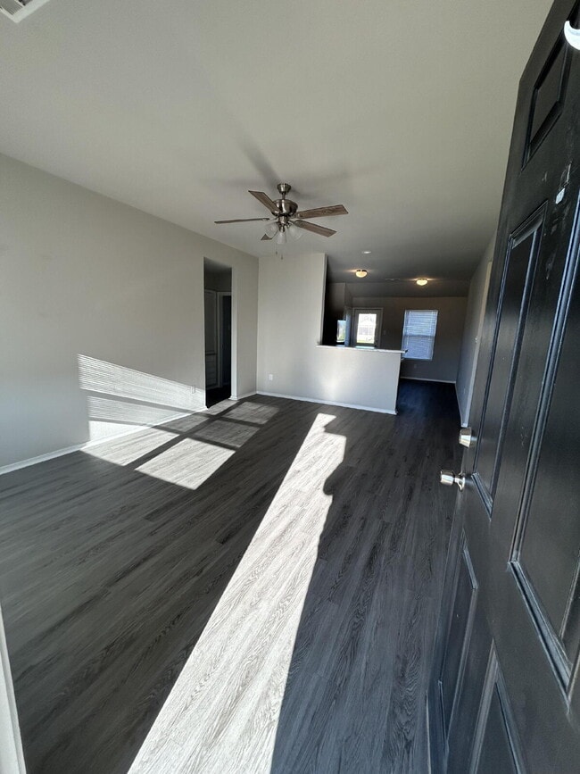 Building Photo - "Charming 3-Bed, 2-Bath Brookland Home wit...