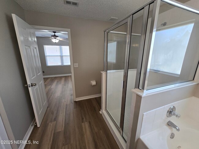 Building Photo - 744 Palm Hammock Cir