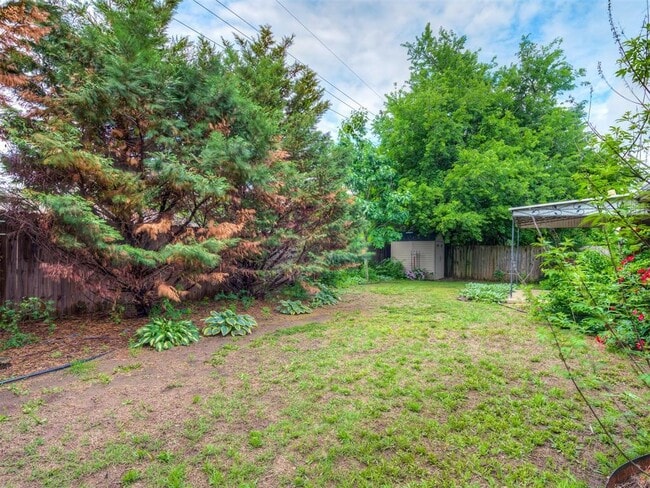 Building Photo - 1220 Columbia Ct
