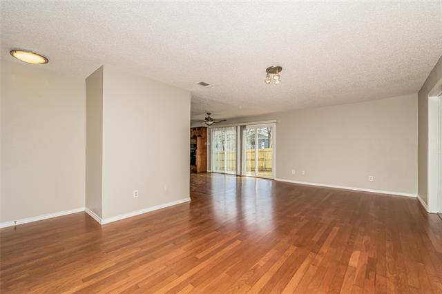 Building Photo - 112 Bluebonnet Dr