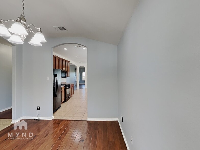 Building Photo - 286 Nandina Dr