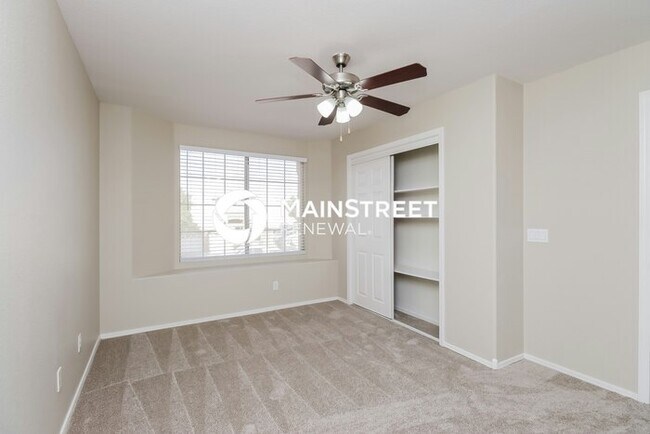 Building Photo - 4 Bedroom Pet-Friendly Home in Mesa, AZ with Main Street Renewal