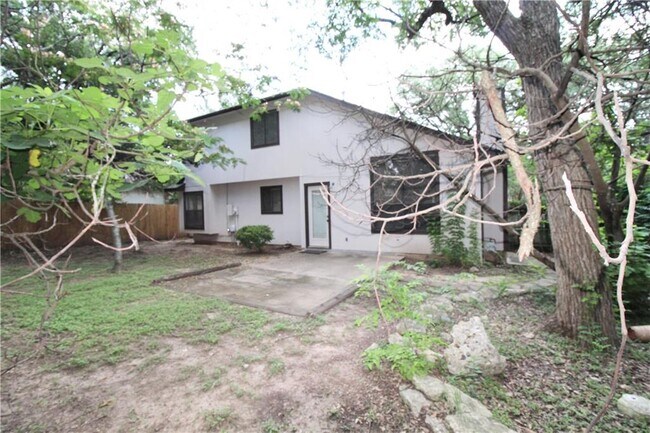 Building Photo - 15706 Racine Cove