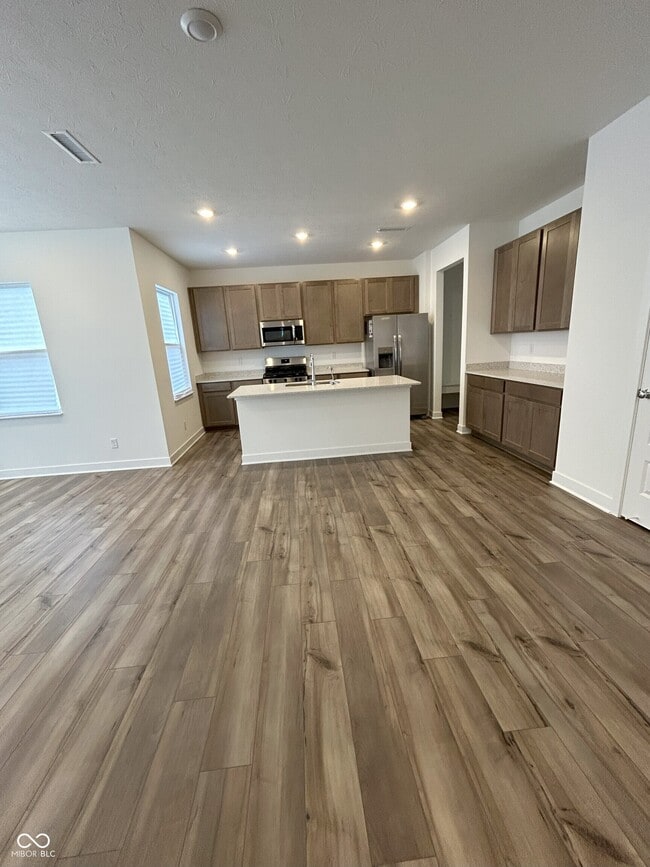 Building Photo - 7545 Fallsworth Dr